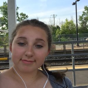 Meet your Posher, Aisley